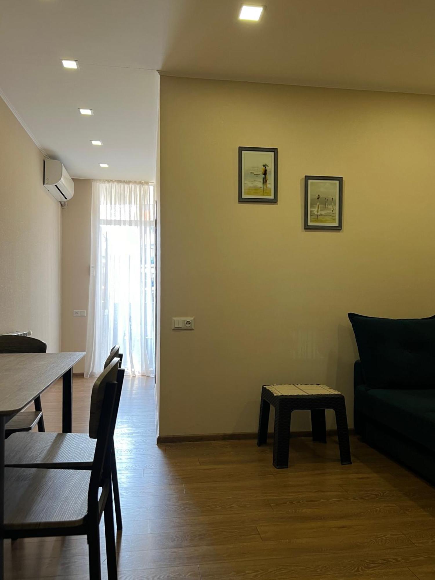 Cosy Apartment Near The Sea Batumi Kültér fotó